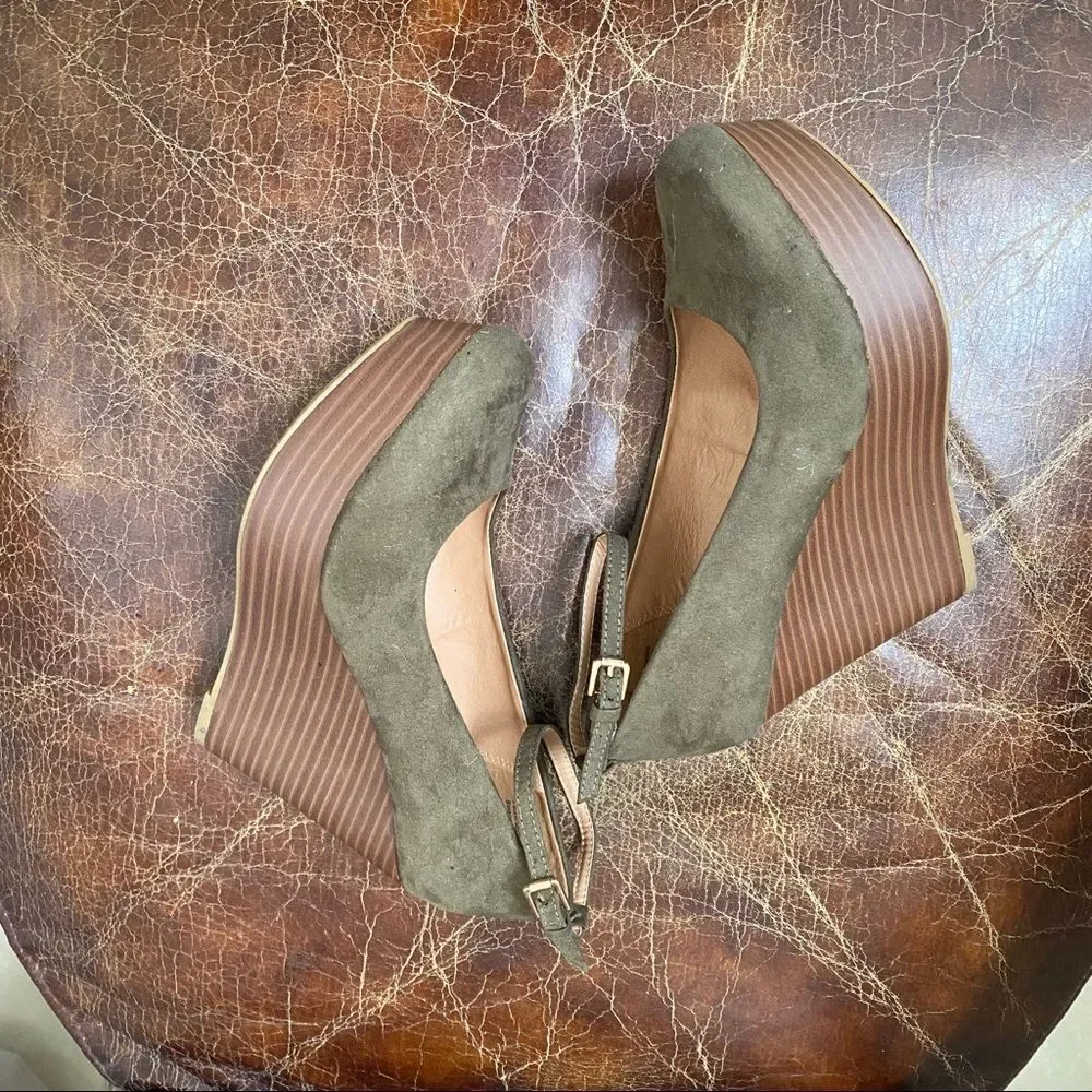 NWOB Report olive strap platform wedges 6